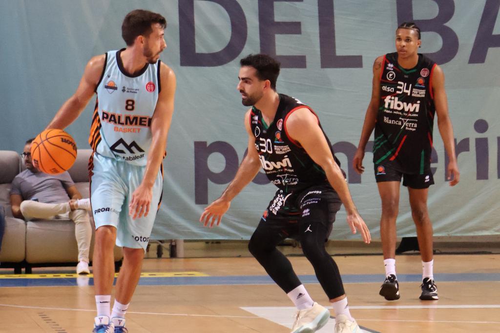 El base lucense Adrián Chapela anuncia el punto y final de su carrera profesional